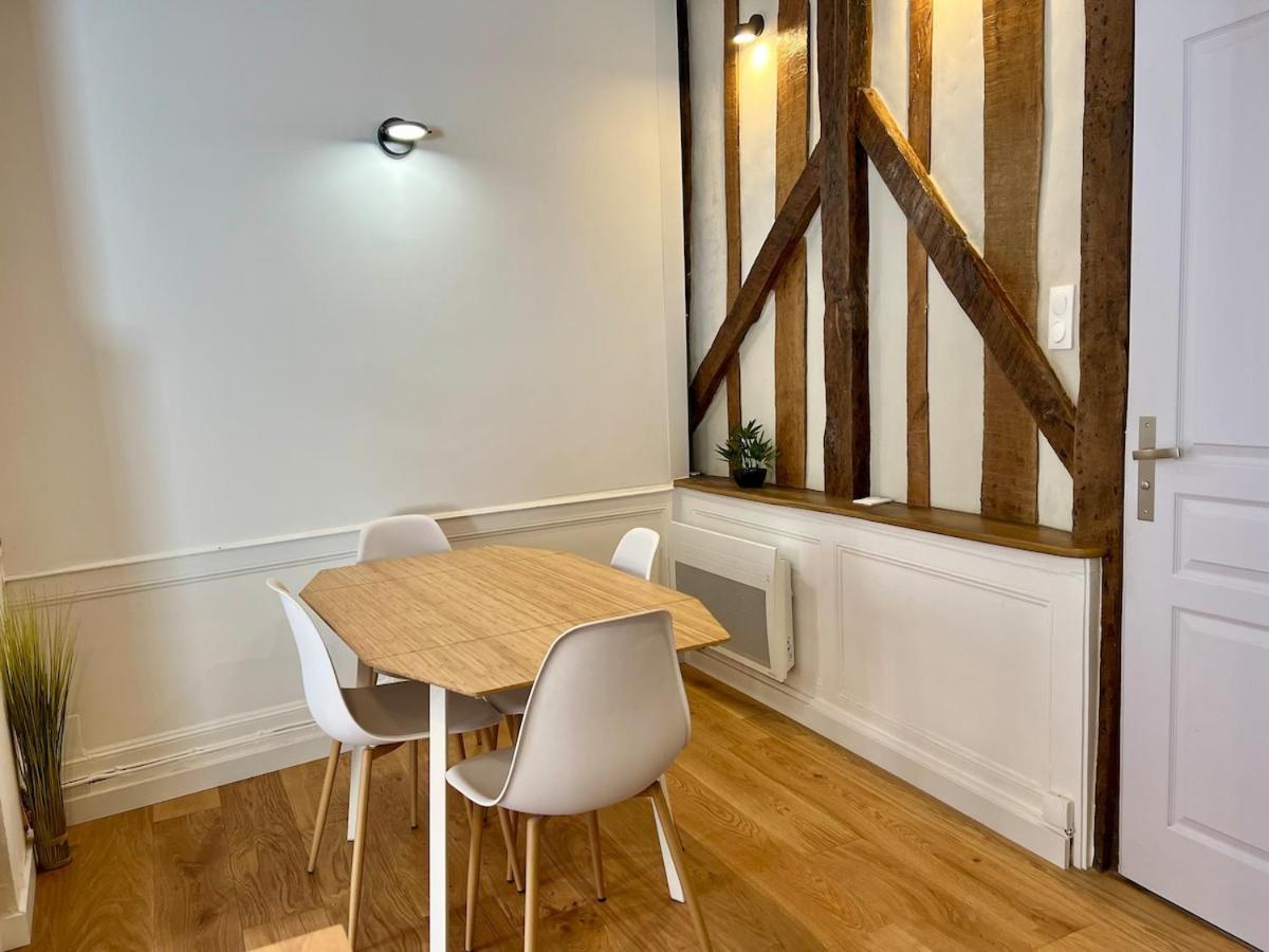 Colombe, T2 Hyper Central, 4 Personnes *